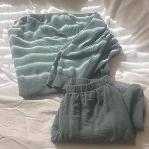 SET Active Women's light weight sweat set